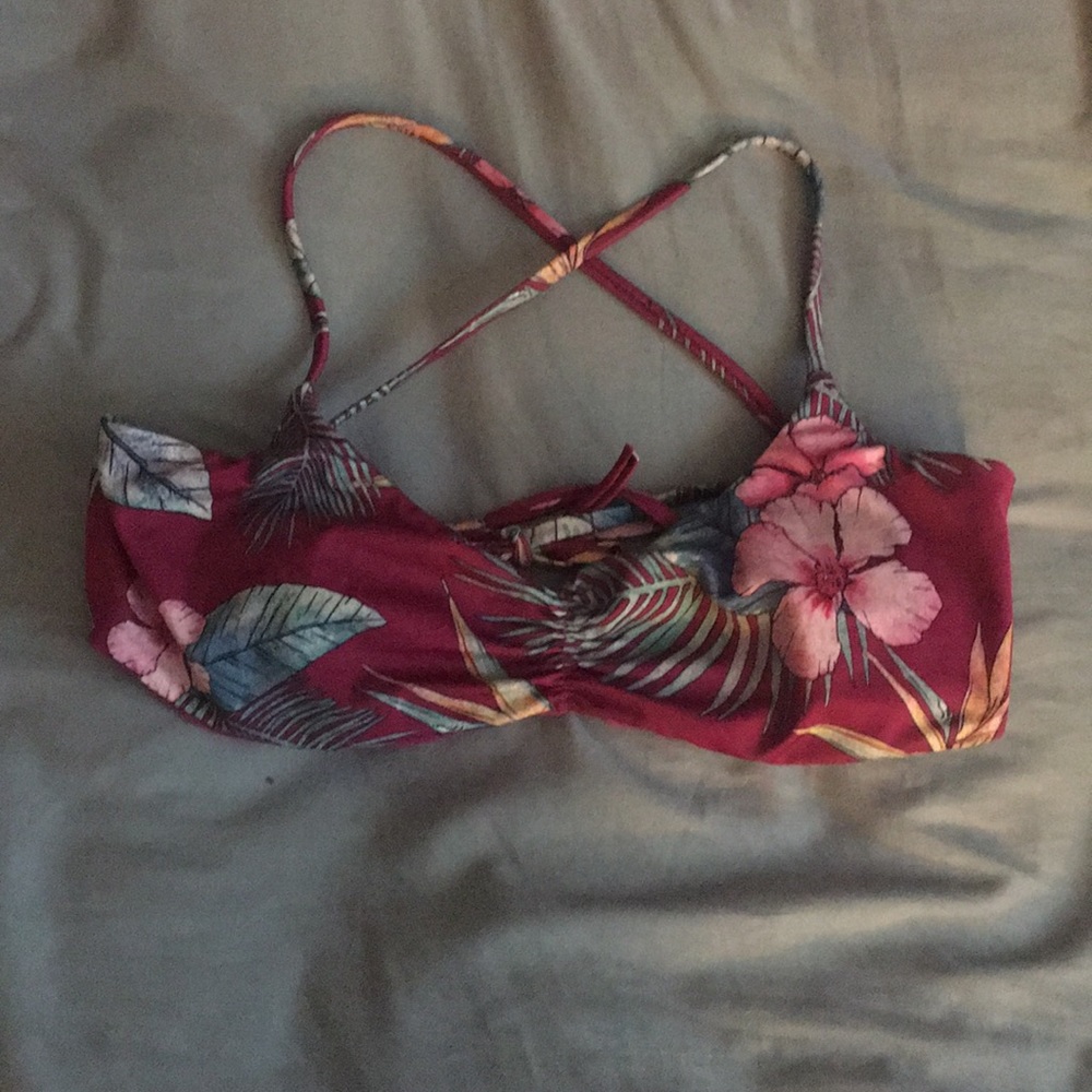 Billabong size Medium swimsuit top